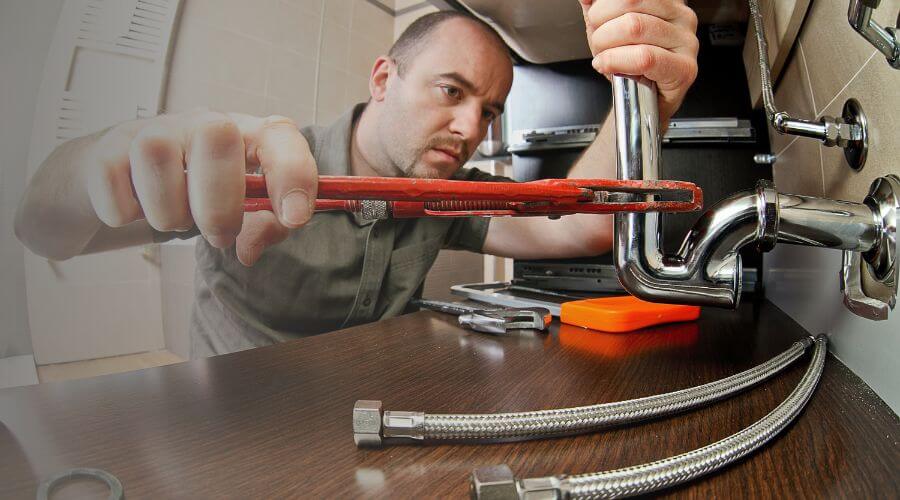 Expert burst pipe repair services in Dunning, NE